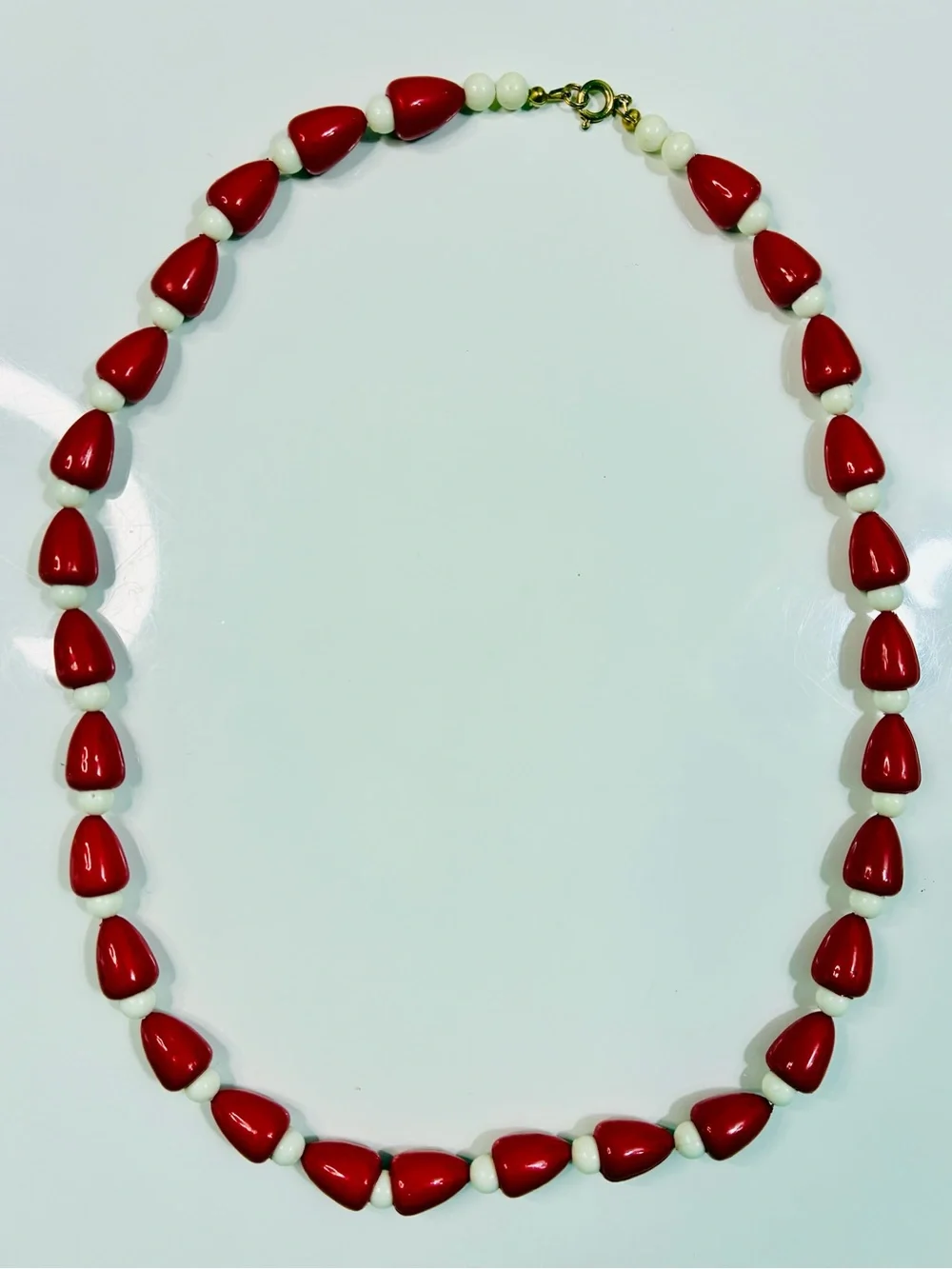 VTG Lucite Red and White Bead MCM Necklace - Retro Women’s Jewelry Lightweight